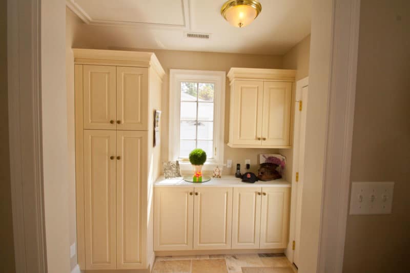 before kitchen photo with old furniture