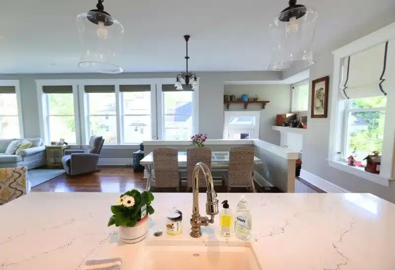 Living room addition to Victorian Home
